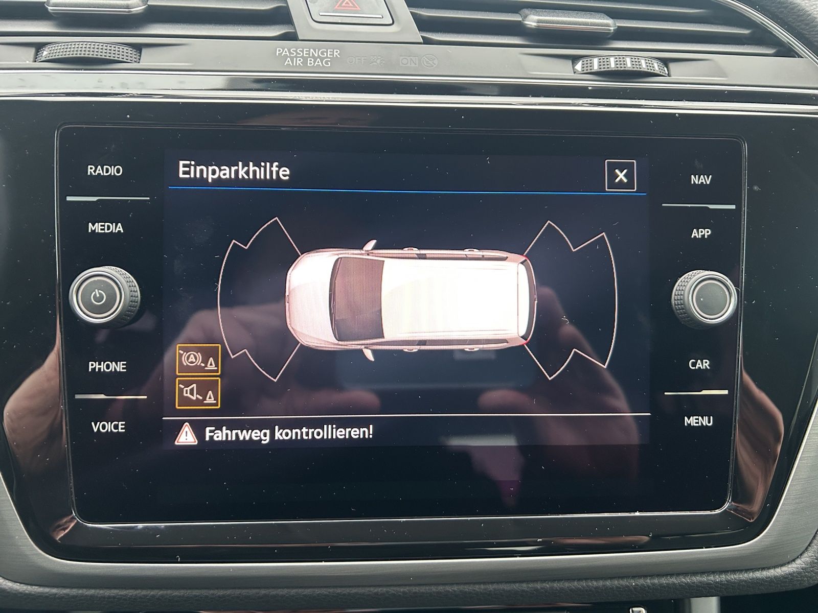 Fahrzeugabbildung Volkswagen Touran TDI Comfortline Navi PDC SH LM