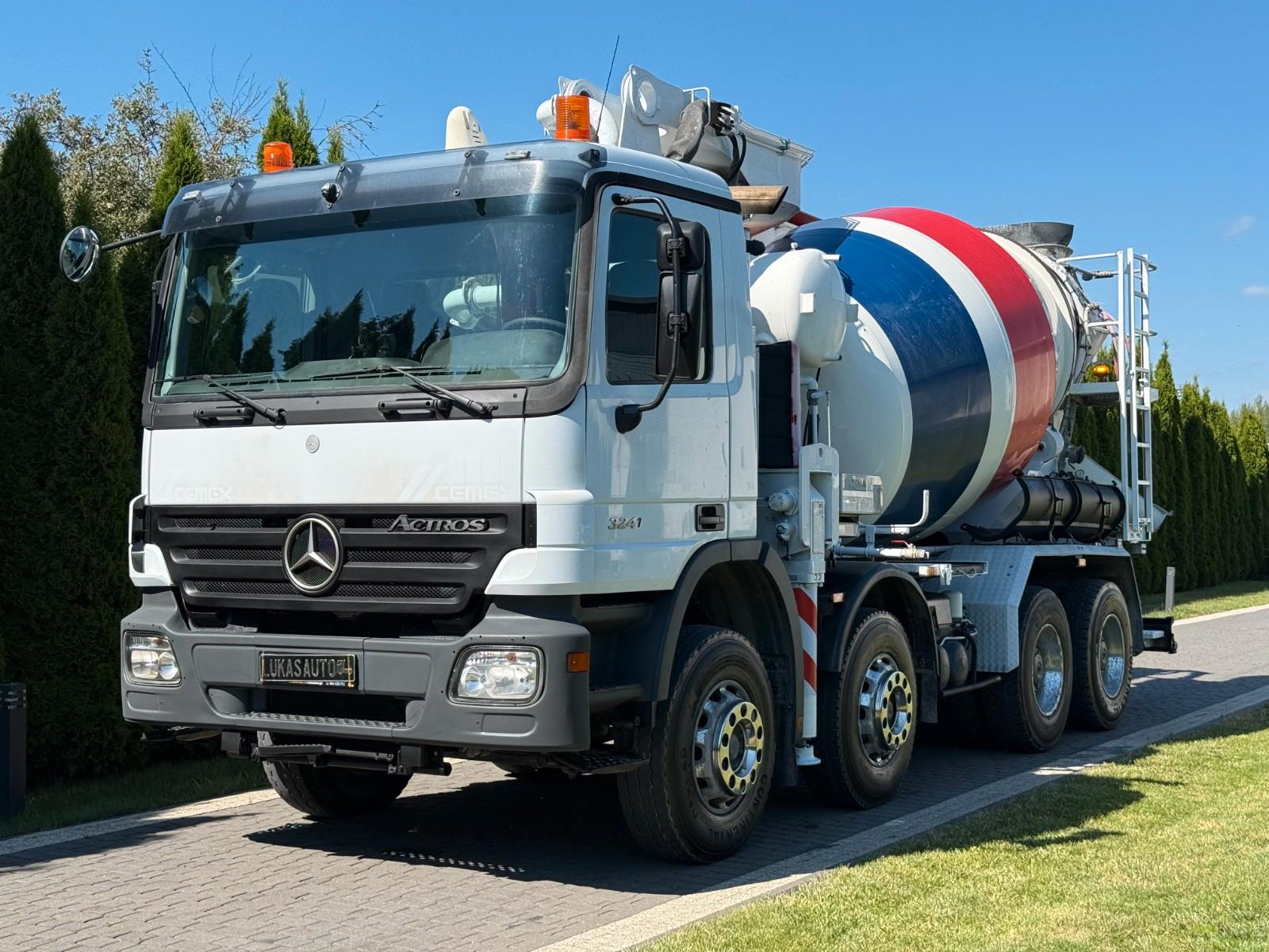 Mercedes-Benz ACTROS 3241 8X4  PUTZMEISSER 21 M