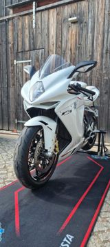 MV Agusta F3 675 White Edition  - Angebote entsprechen deinen Suchkriterien