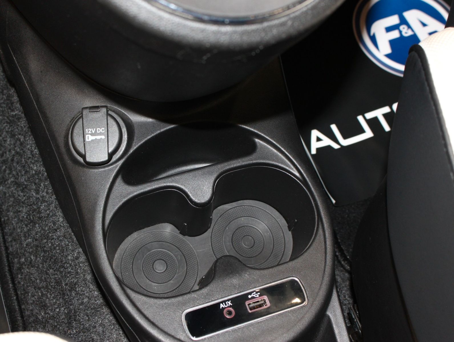 Fahrzeugabbildung Fiat 500C 1.2 8V Mirror Edition Cabrio Aut.*CarPlay