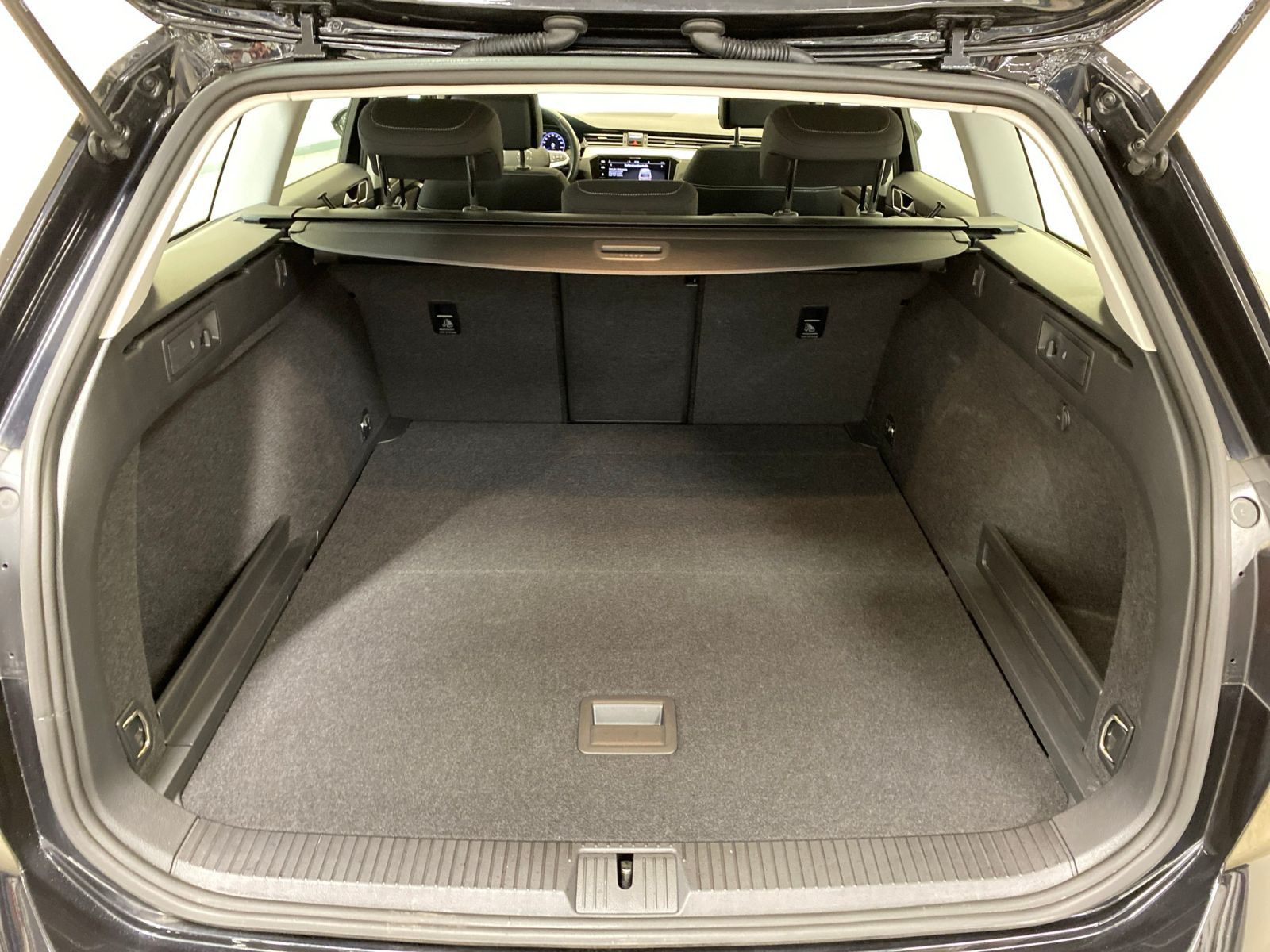 Volkswagen Passat - Bild 9