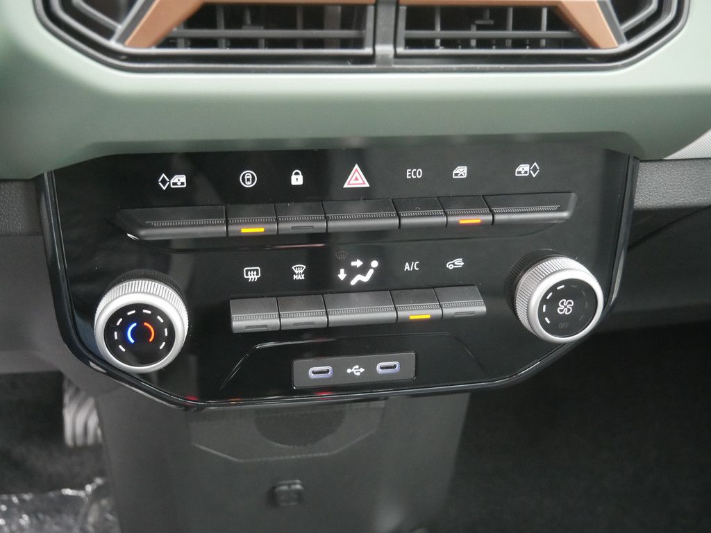 Fahrzeugabbildung Dacia Spring Extreme Electric 100 CCS-Schnellladung