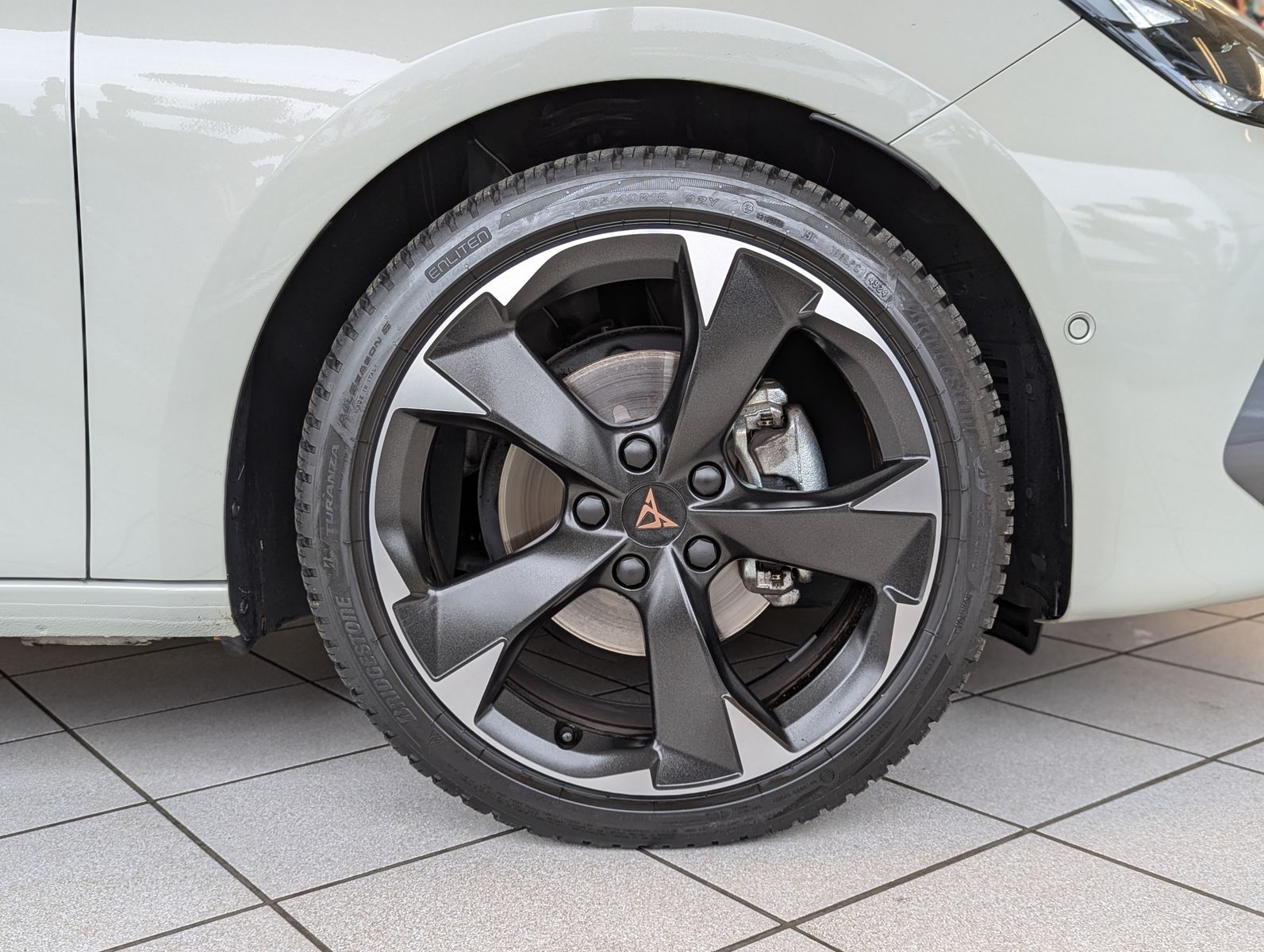 CUPRA Leon 1.5 eTSI Sennh. Matrix Pano Edge/Dynamic - Image 9