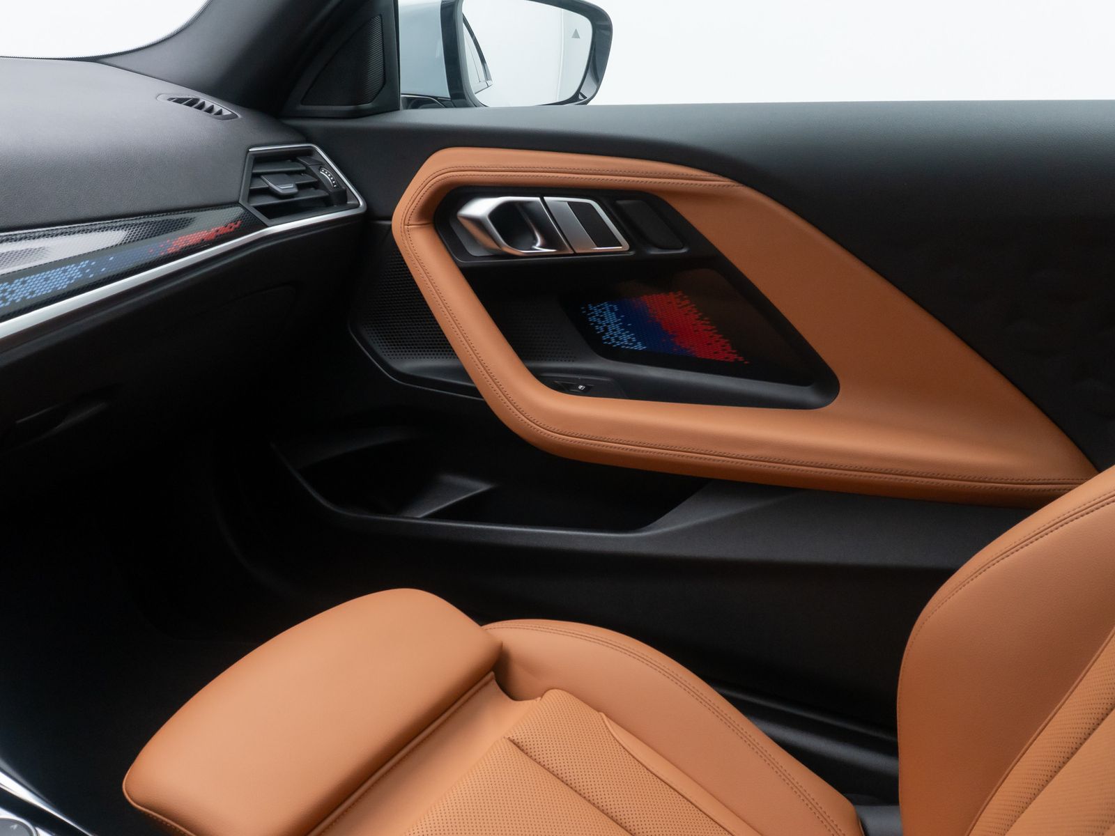 Fahrzeugabbildung BMW 220i Coup&eacute; M Sport Alarm DAB HiFi Kamera 19Zoll