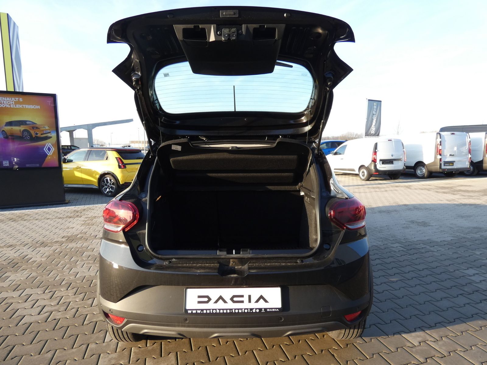 Dacia Sandero - Bild 8