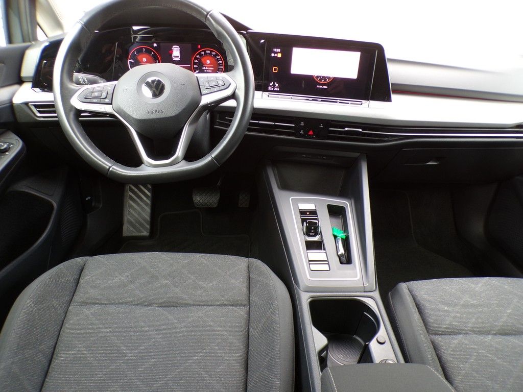 Fahrzeugabbildung Volkswagen Golf VIII Variant 2,0 TDI Life DSG *AHK*LED*Side