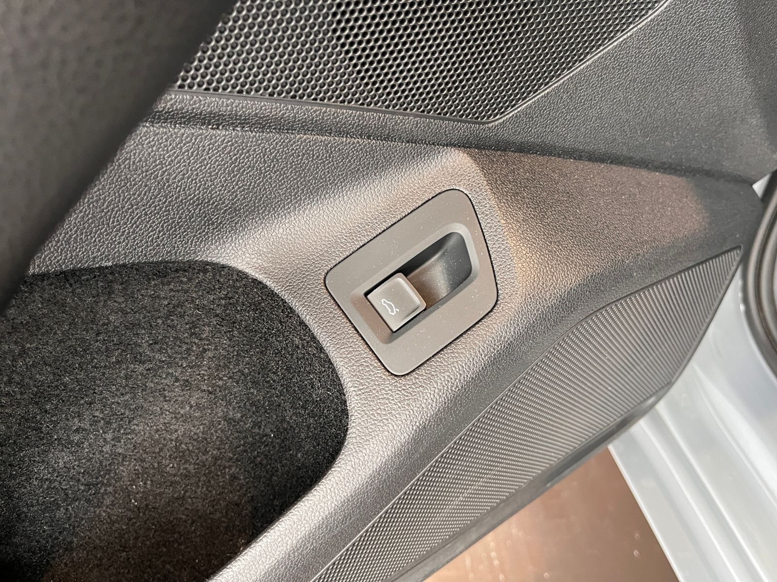 Fahrzeugabbildung Volkswagen Arteon R-Line 360° SHZ LED NAVI