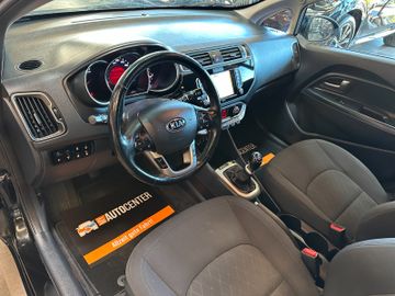 MYAUTOCENTER – Gebraucht- und Jahreswagen mit Werkstattservice in Pfaffenhofen Kia Rio Dream Team *Navi*Klima*Sitzh*Lenkradhz*