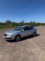 Volkswagen Passat 2.0 TDI DPF DSG 125kW Comfortline Com... - Volkswagen Passat: 125kw