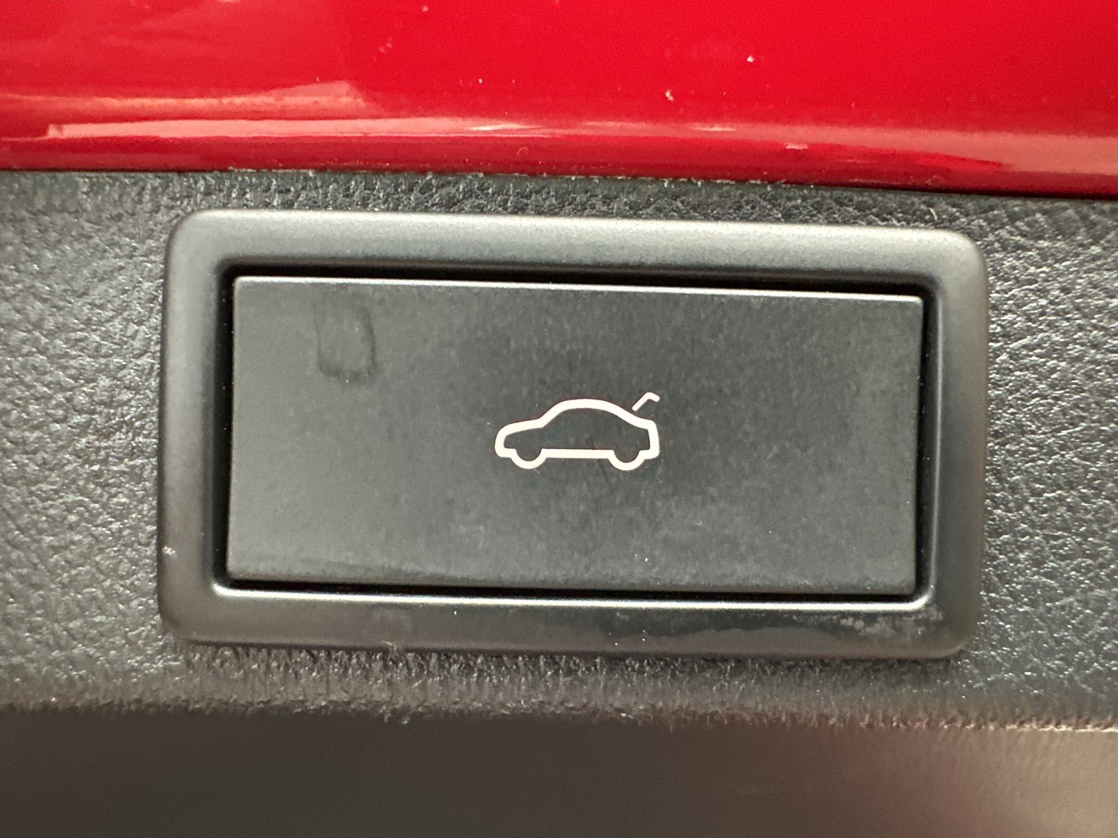 Fahrzeugabbildung SKODA Octavia 2.0 TDI DSG RS NAV+LED+KAM+VCOCK+HUD+DCC