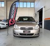 Toyota Yaris 1.3i 16V cat 5 porte Sol AUTOMATICO - gebrauchte Toyota Yaris aus dem Jahr 2005