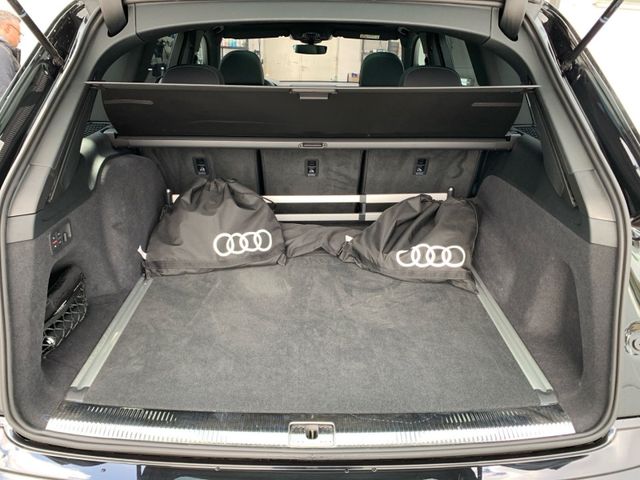 Q7 55 TFSI e QUATTRO S-LINE LED+PANO+AHK+HUD+B&O