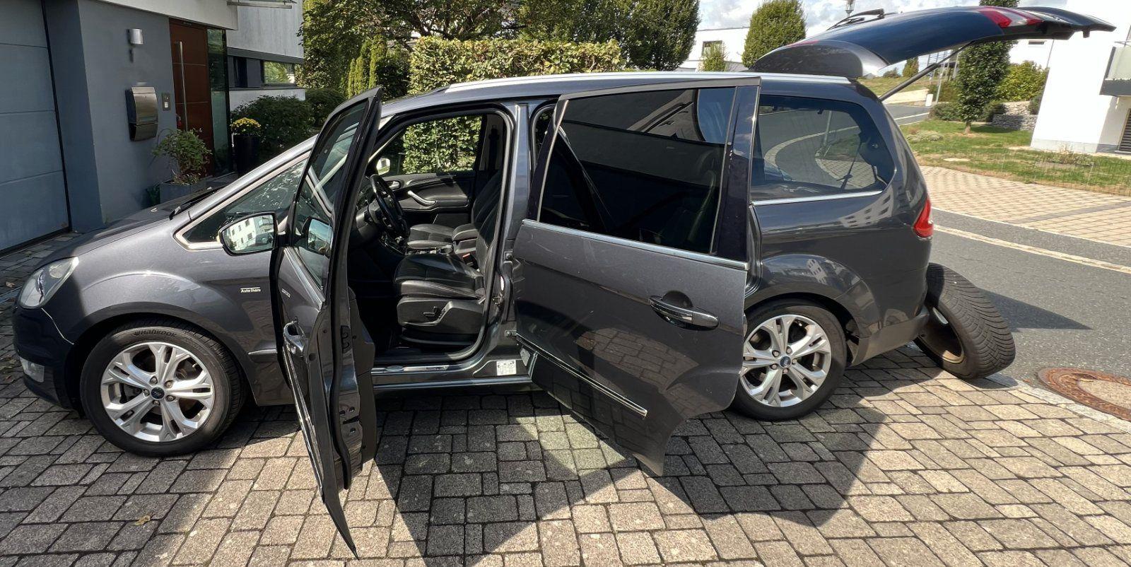 Ford Galaxy 2010 — photo 10