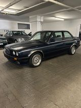 BMW E30 320i | 1. Hand | H-Zulassung | Original - BMW 320 aus 1988: 320i