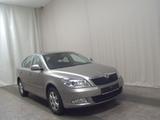 Skoda Octavia 1.6 TDI Elegance Klima PDC - Skoda Octavia aus 2012 mit Diesel-Antrieb: Limousine