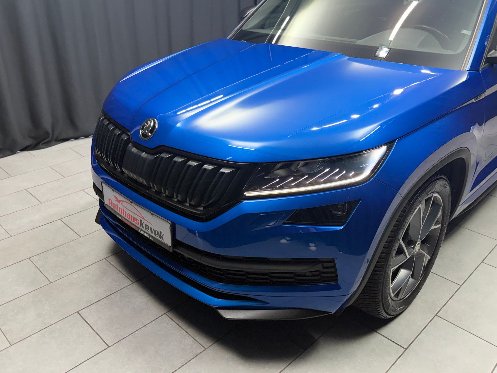 Fahrzeugabbildung SKODA Kodiaq Sportline 4x4|CANTON|360°|AHK