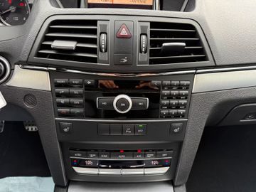 Mercedes-Benz E 200 CGI AMG-LINE Coupe|Xenon|Leder