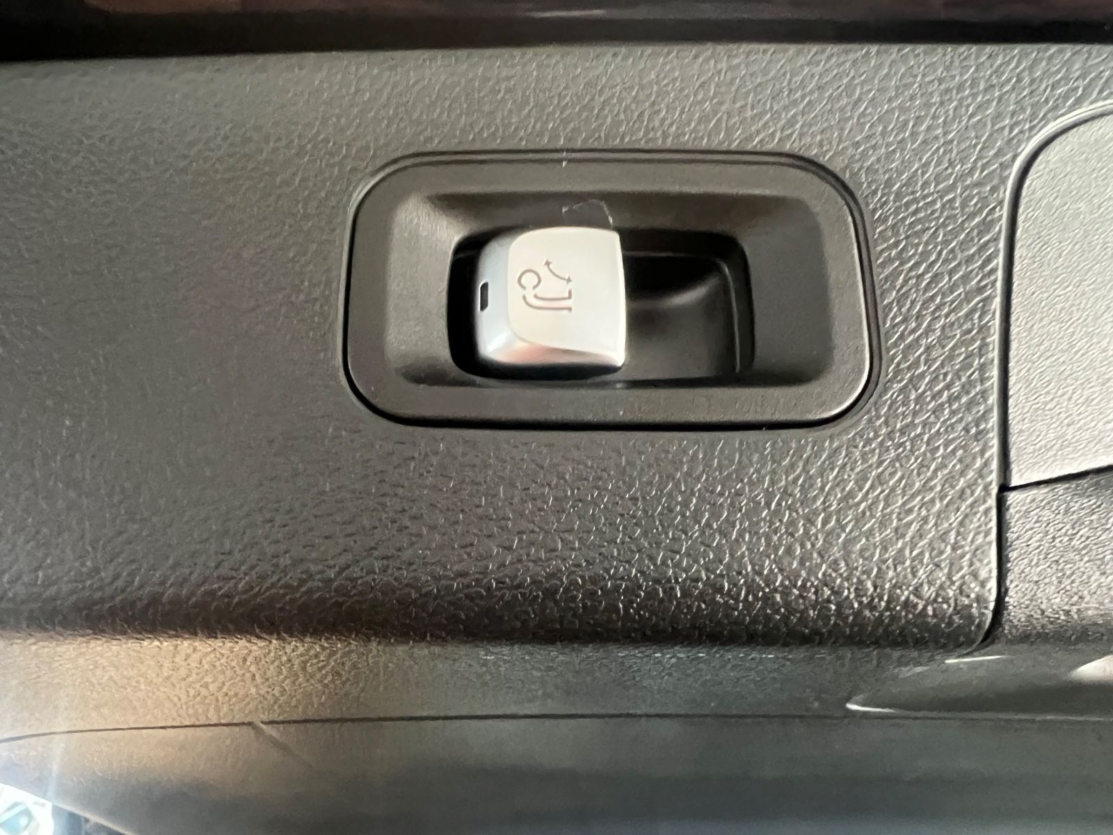 Fahrzeugabbildung Mercedes-Benz GLC 200 4Matic AMG LINE Night Pkaet *1.HAND*