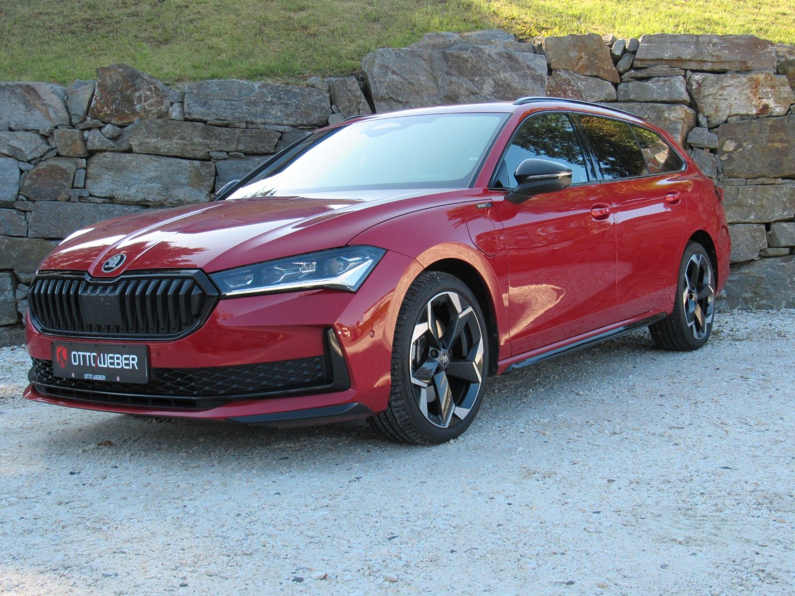 Skoda Superb Combi 1.5TSI iV DSG Sportline AHK TRAVEL+ imagem 2