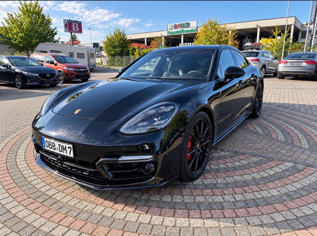 Image of Porsche Panamera