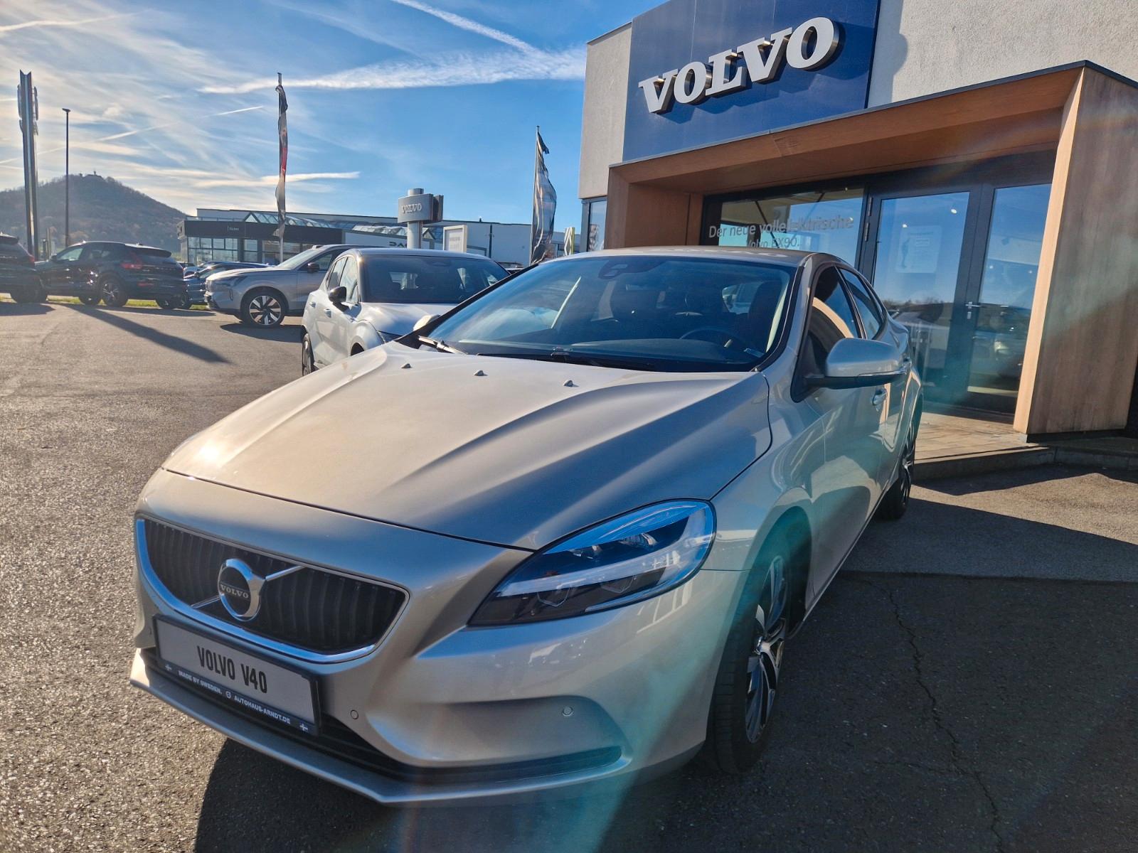 Volvo V40 T2 Momentum