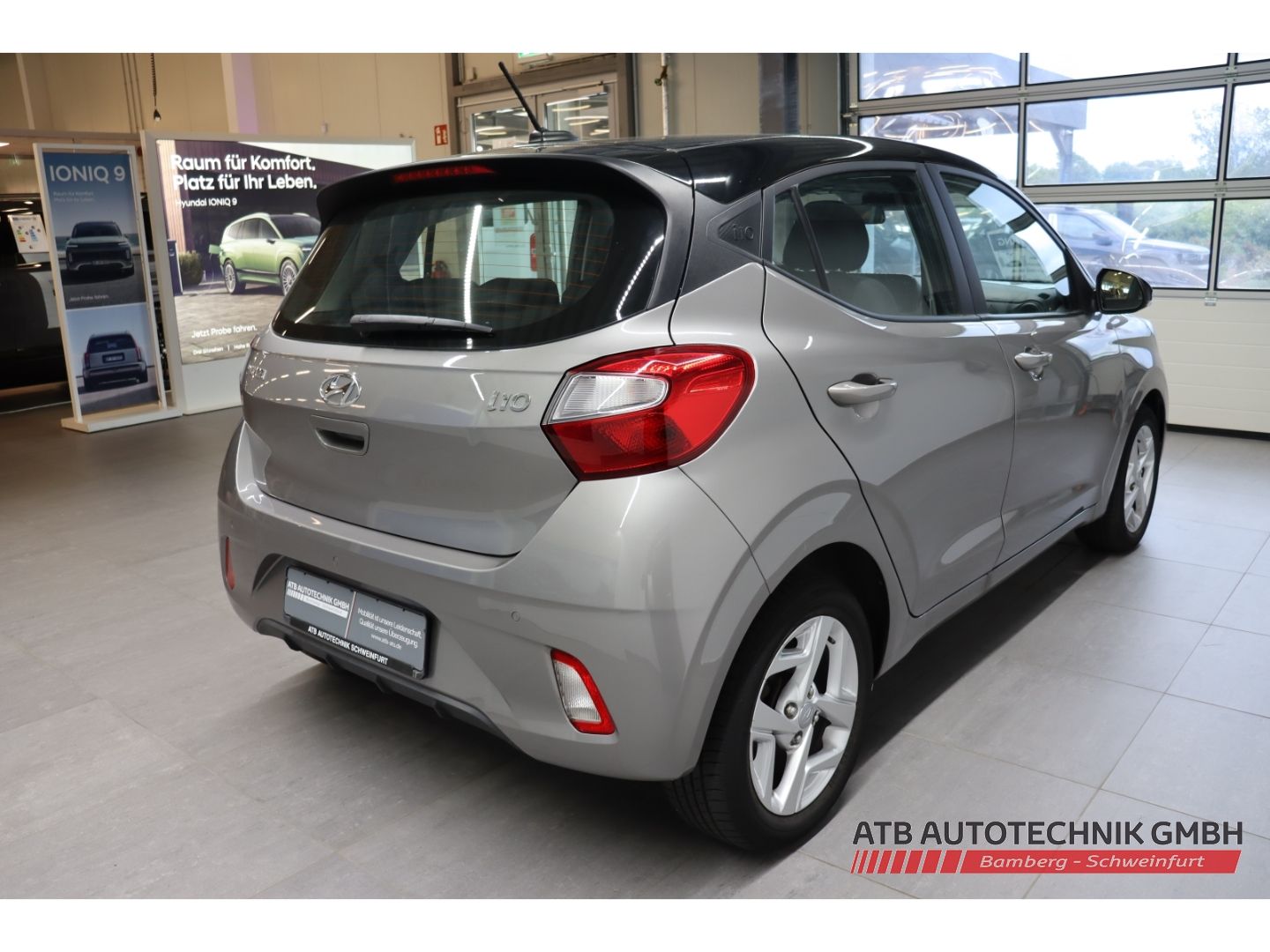 Fahrzeugabbildung Hyundai i10 Trend 1.2l PDC SHZ LenkradHZG Klima Apple Ca