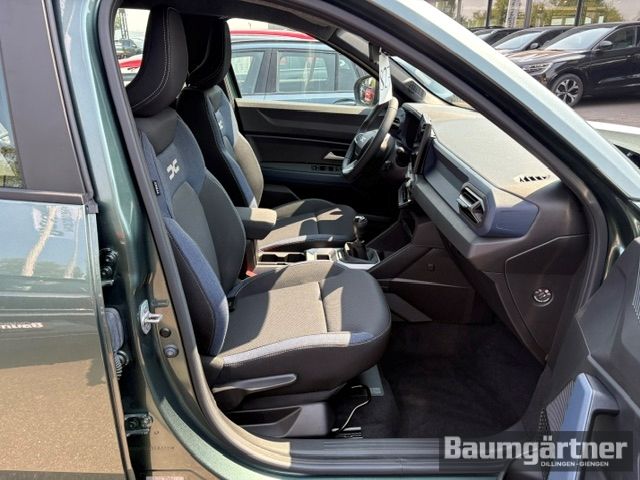 Fahrzeugabbildung Dacia Bigster Expression TCe 140 Kamera/PDC/LED/Sitzh. - mit KI generiert/bearbeitet