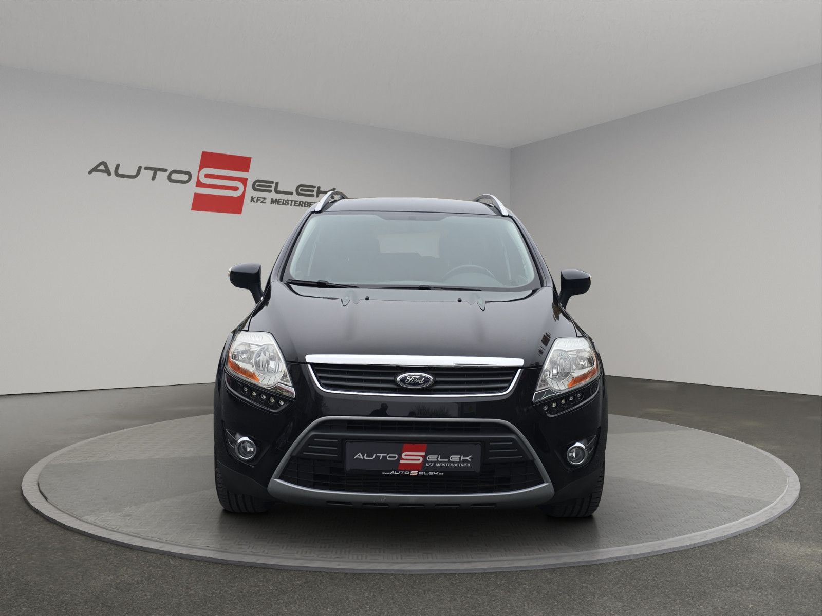 Fahrzeugabbildung Ford Kuga Champions Edition Aus 1.Hand + Voll Service