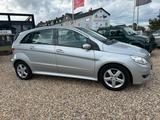 Mercedes-Benz B 200 AUtomatik/ PDC/ Navi - Mercedes-Benz B 200 Gebrauchtwagen in Köln