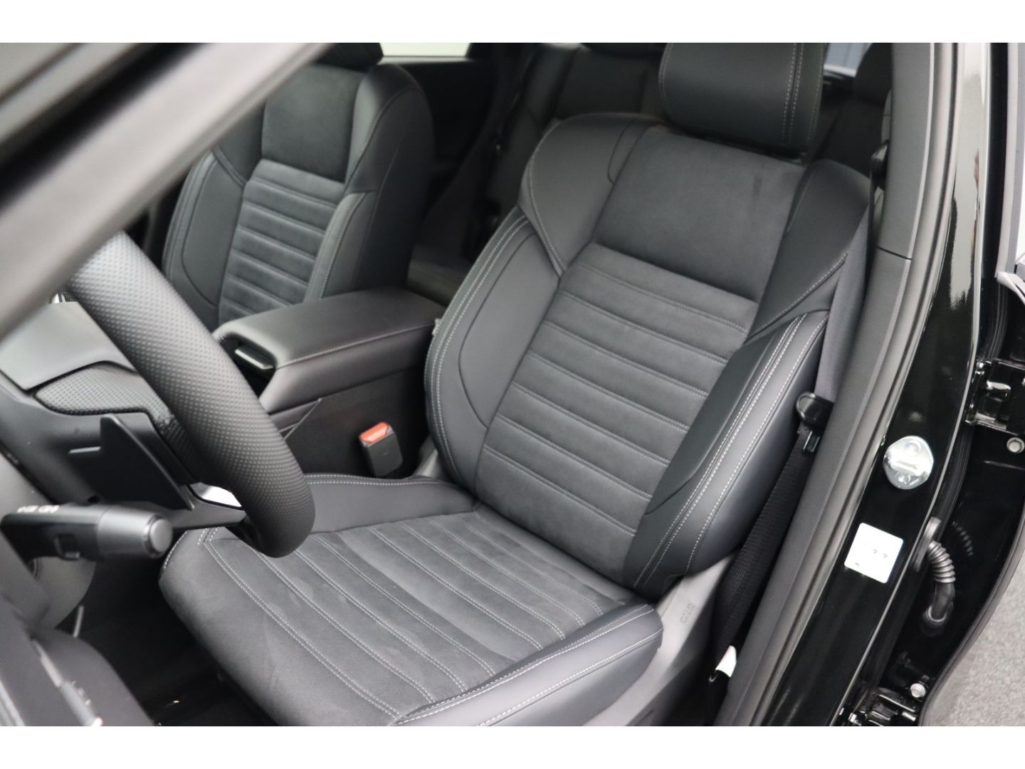 Fahrzeugabbildung Mitsubishi Plug-in Hybrid Outlander Select 2,4l PHEV  ACC