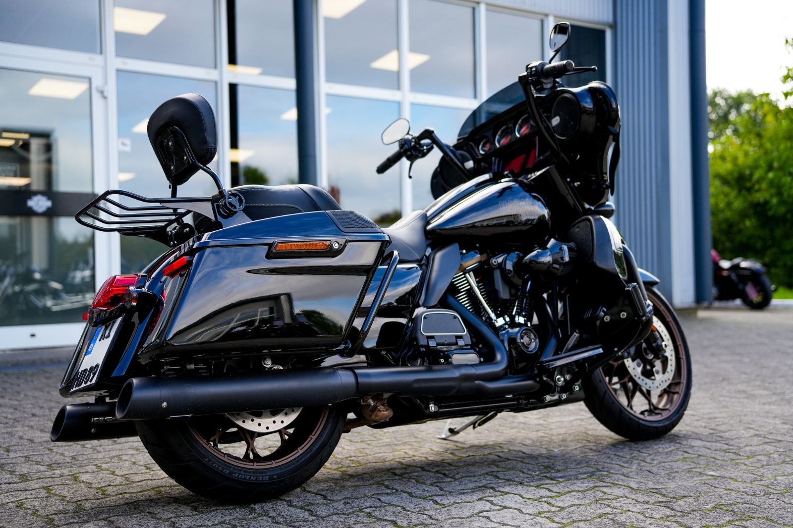 Fahrzeugabbildung Harley-Davidson FLHXST STREET GLIDE ST 117 - Kesstech - Rockford
