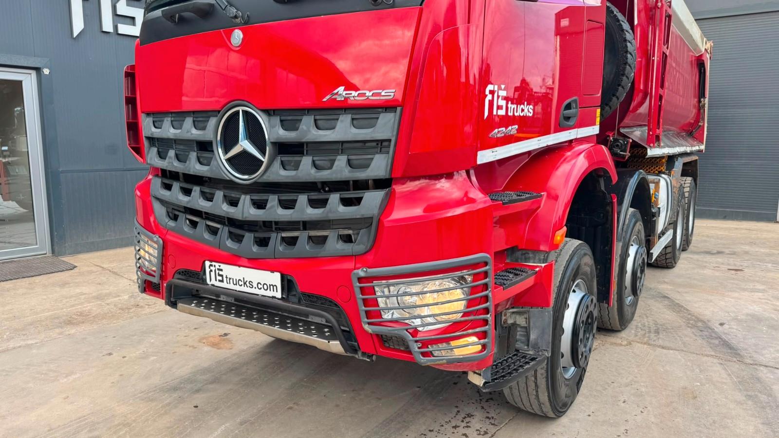 Mercedes-Benz AROCS 4242 8X4 cantoni hydr.back