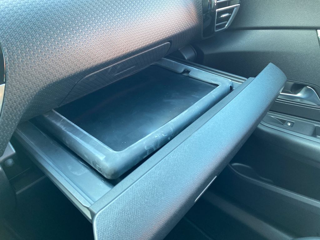 Fahrzeugabbildung Citroën C4 PureTech 130 Stop&Start FEEL PACK *Kamera*