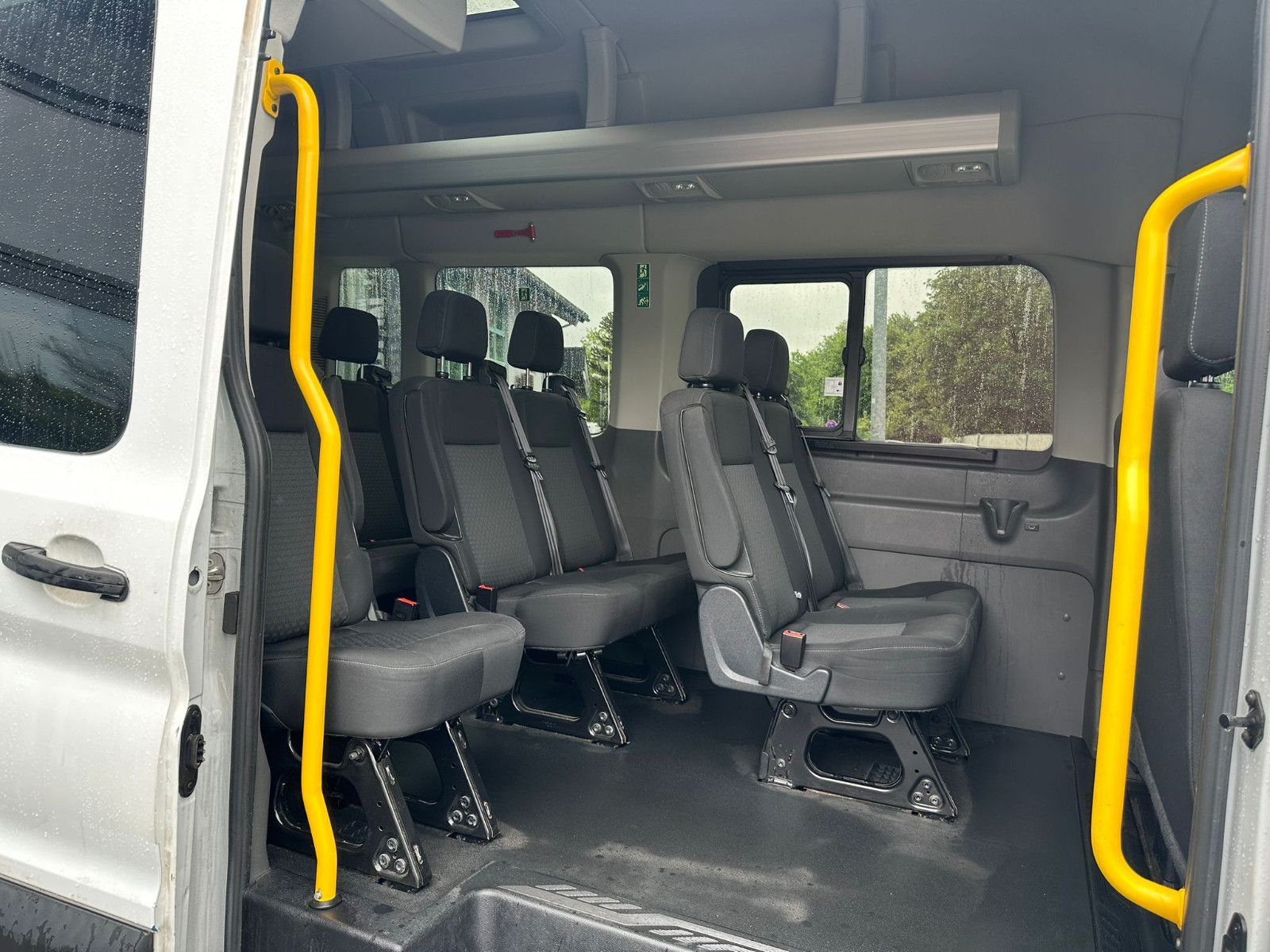 Fahrzeugabbildung Ford Transit 410 BUS L3H3 *12SITZE*ACC*SPUR*KAMERA*FS