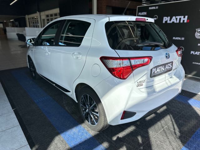 Toyota Yaris  Hybrid Team D