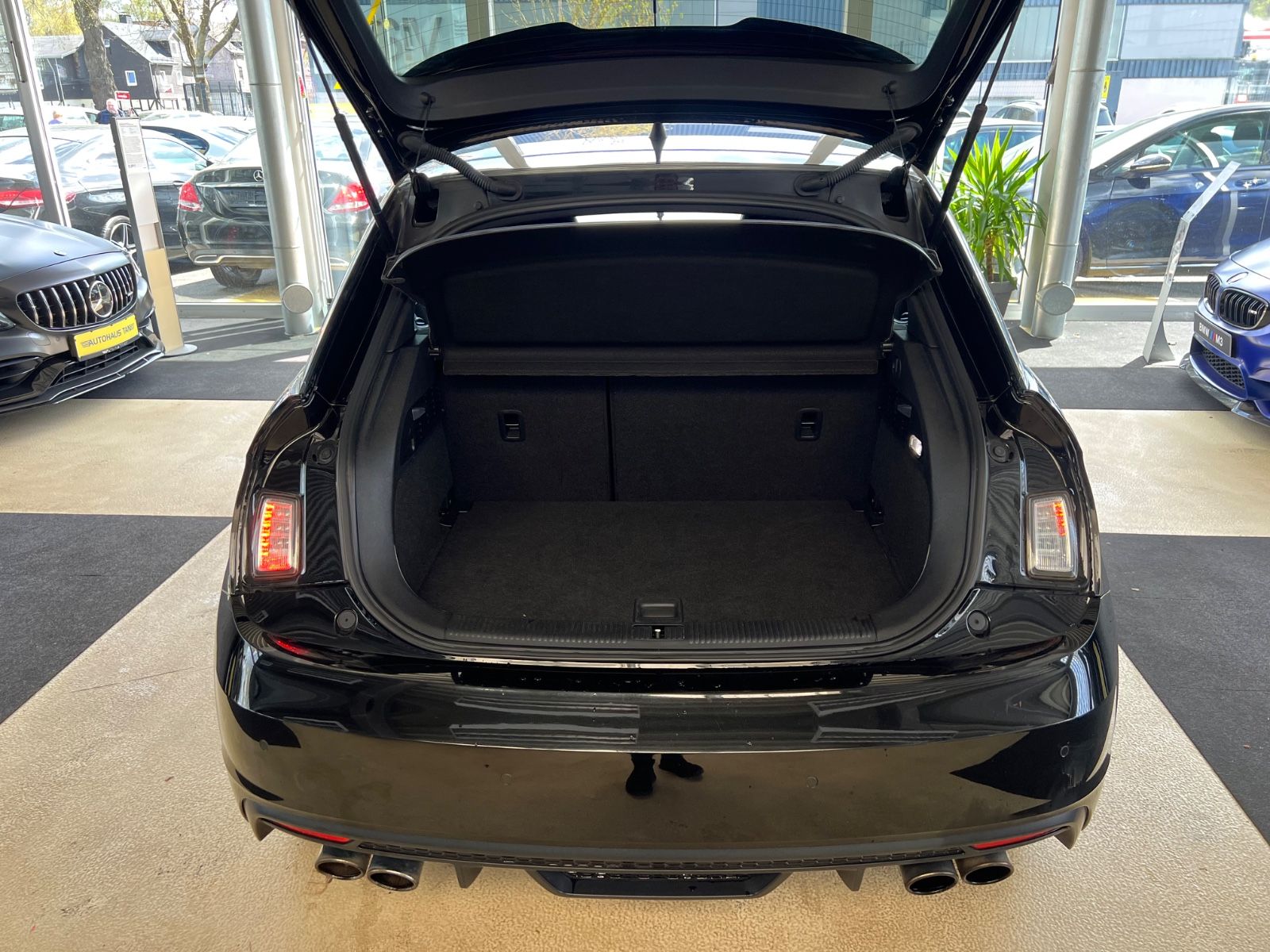 Fahrzeugabbildung Audi S1 Sportback 2.0 TFSI quattro *BI-COLOUR*