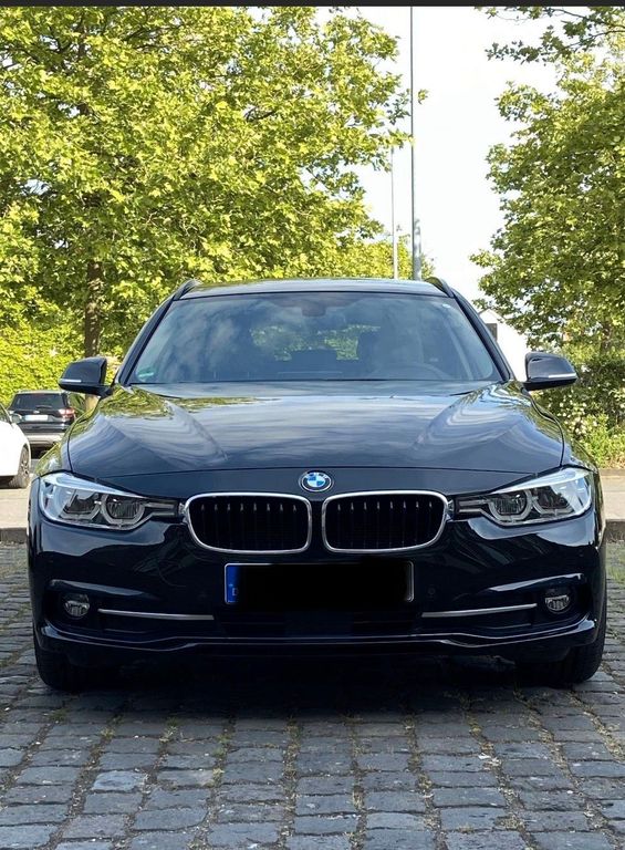 Image of BMW 320
