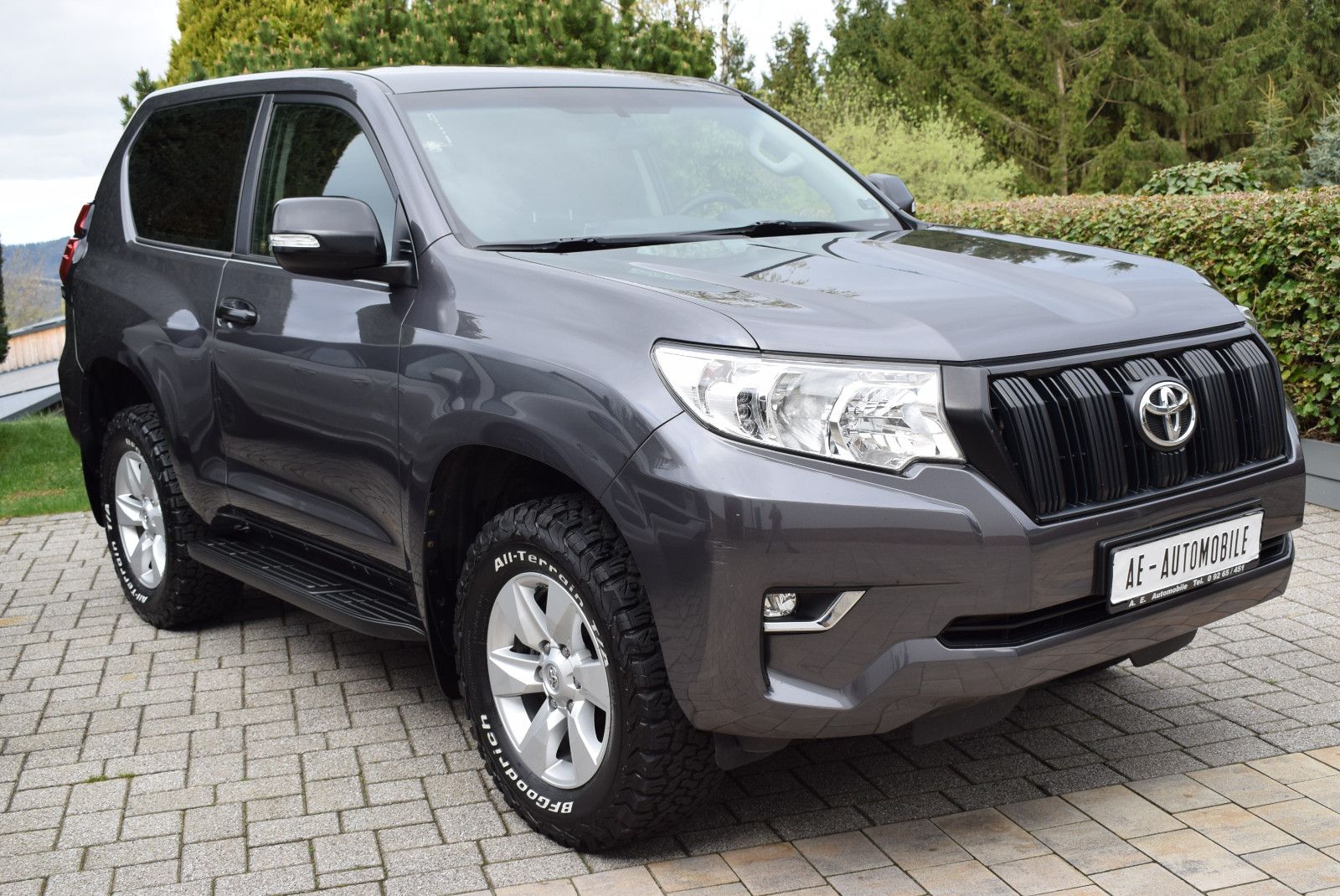 Toyota Land Cruiser / AHK / SH GEPFLEGT
