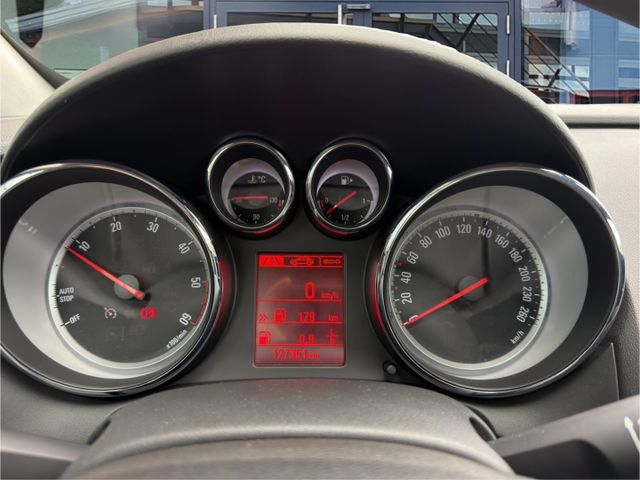 Opel Astra GTC J 2.0 CDTI °Bi-Xenon°SHZ°PDC°AAC°