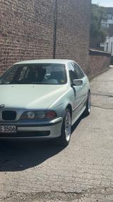 BMW E39 520i 1996 - BMW 520 aus 1996: 520i