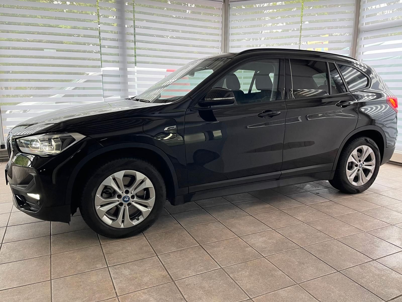 BMW X1 xD25e Advantage KAMERA LED Driv.Assist. NAVI foto 5