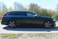 Fahrzeugabbildung Volvo V90 D5 AWD Polestar R-Design*STDHZG*360°*B&W*ACC