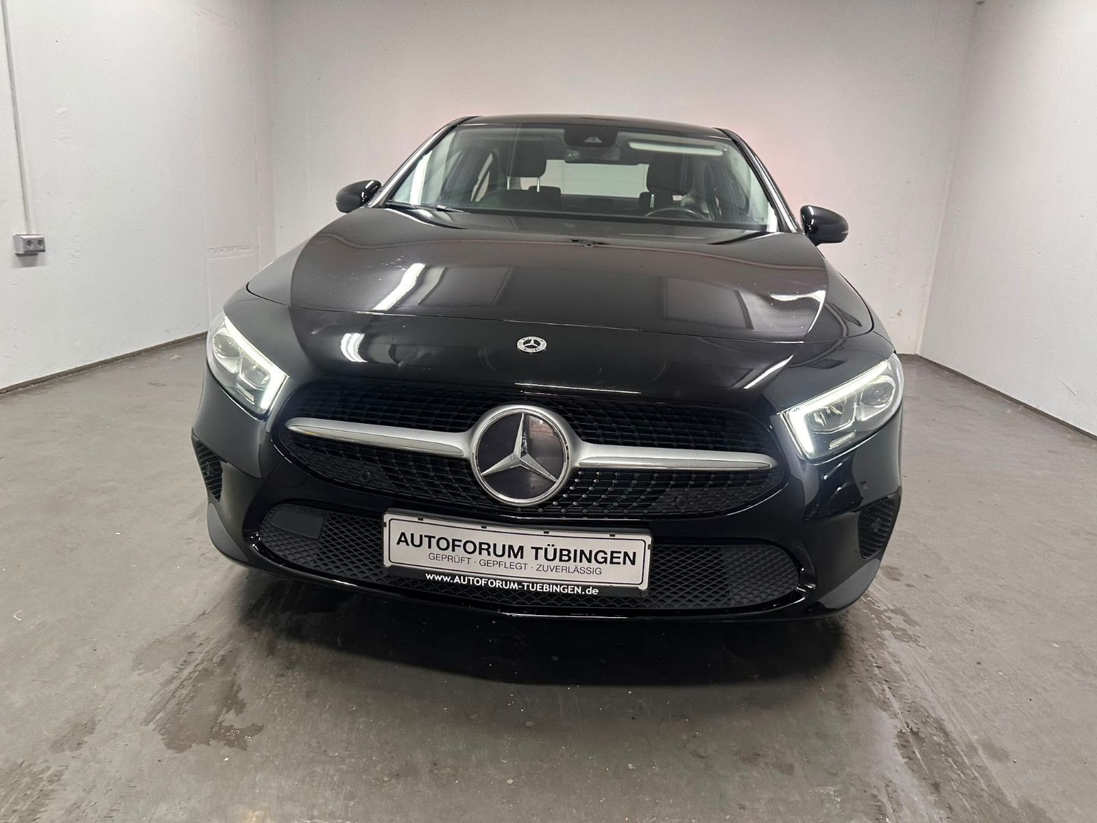 Fahrzeugabbildung Mercedes-Benz A 200 d Limousine NAVI*KLIMA*SH*TOTWI*SPURH*LED*