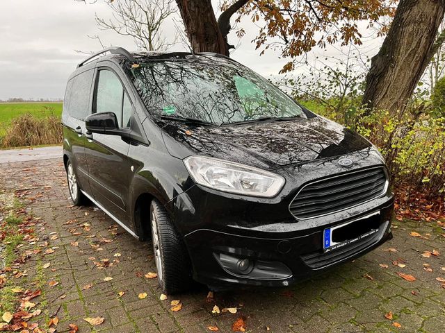 Ford Tourneo Courier 1.0 EcoBoost 74kW Titanium 