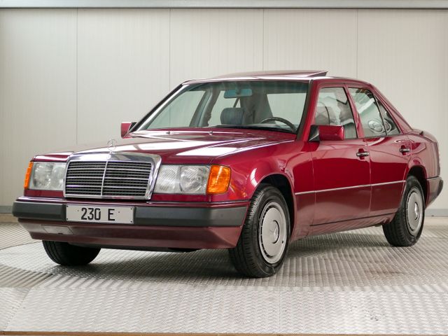 Mercedes-Benz 230 E *W124*5-Gang*eSSD*H-Kennz.*Scheckheft*