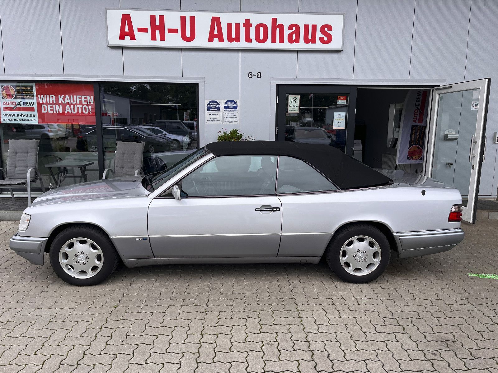 Fahrzeugabbildung Mercedes-Benz E 230