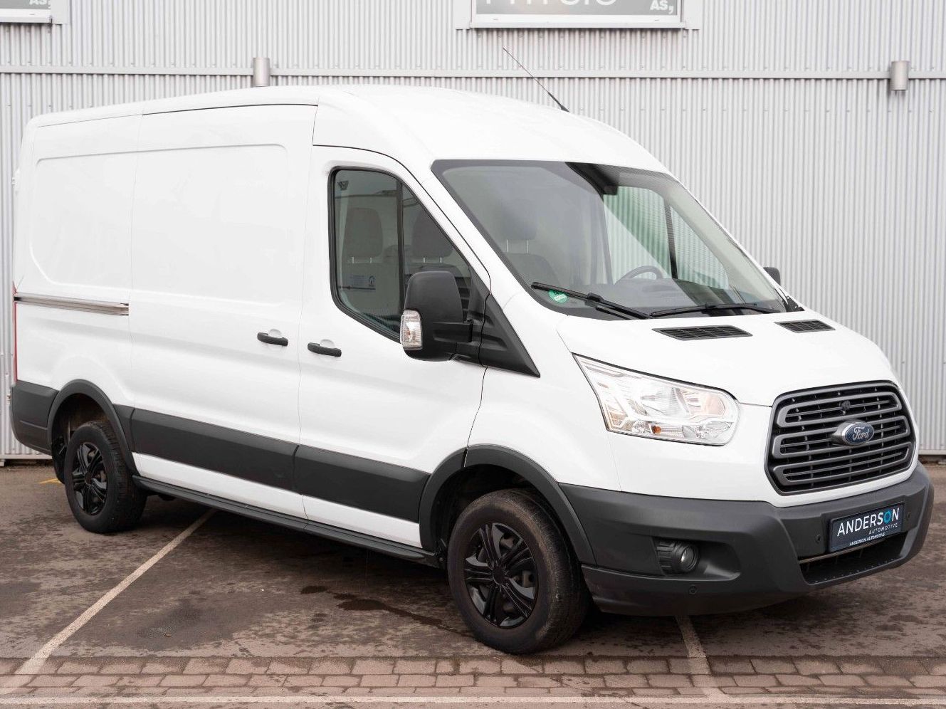 Fahrzeugabbildung Ford TRANSIT KASTEN 2.0 TDCI L2H2 PDC TEMP KLIMA ALLW