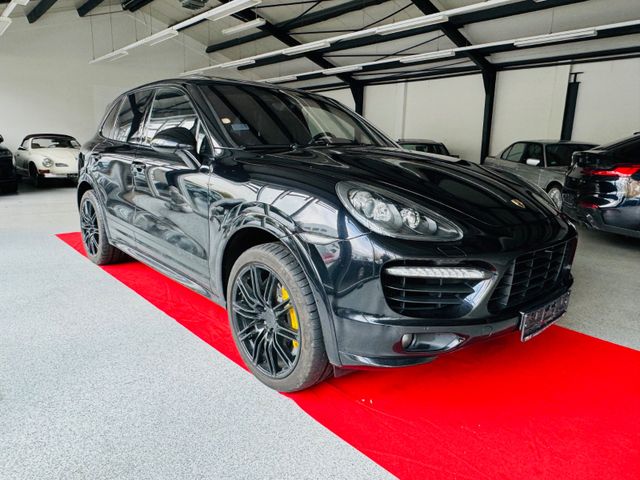 Porsche Cayenne Turbo -Keramik -Alcanrara