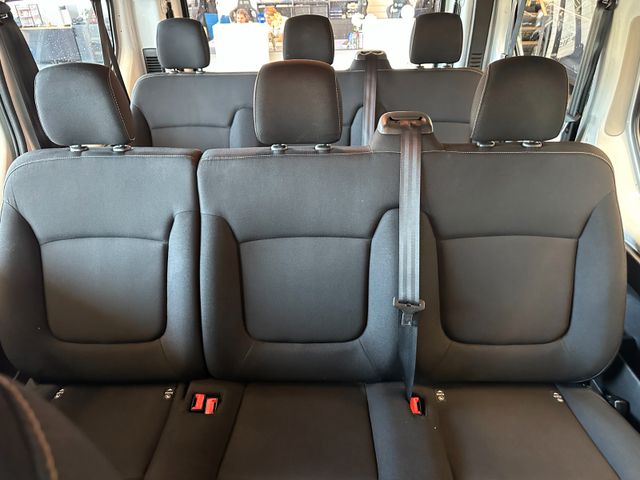 Renault Trafic *ServiceTÜV:NEU*UNFALLFREI*9-Sitzer*