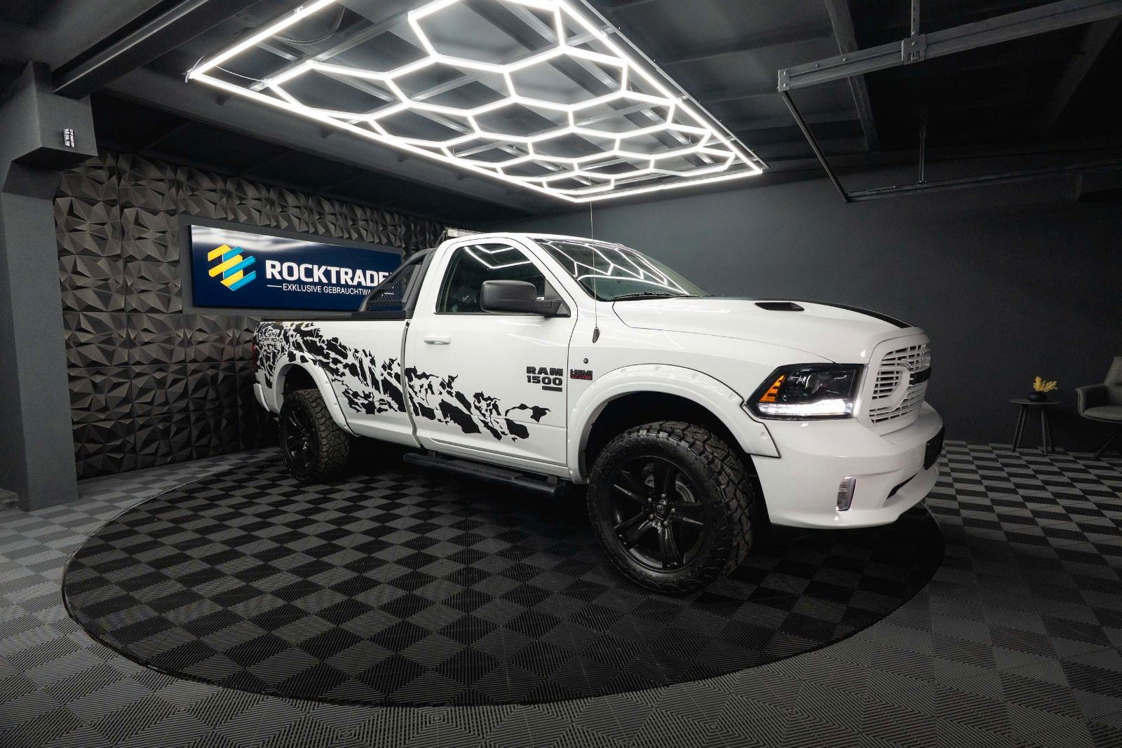 Fahrzeugabbildung Dodge RAM 5.7 V8 HEMI 4x4 SingleCab MAXI LONGBED *LED*